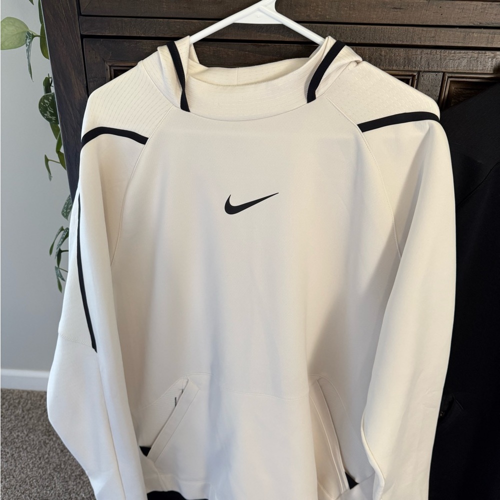 Nike Men's Dri-Fit Performance Sweatshirt